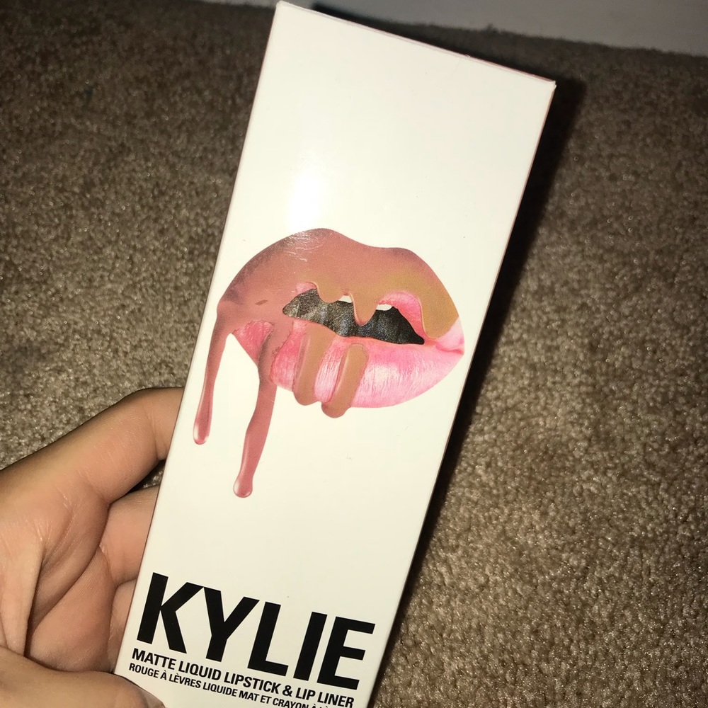 Kylie Cosmetics Lip Kit in Candy K